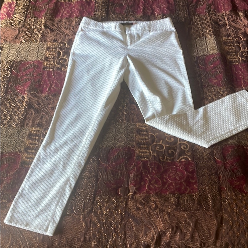 Crosby White Skinny Pants Versatile and Chic